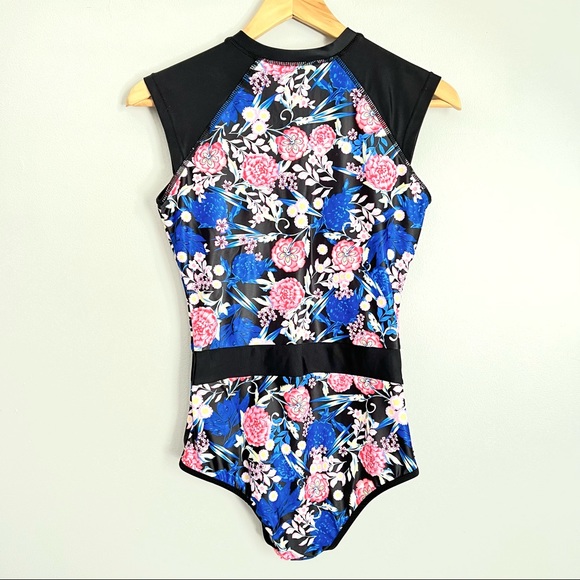 NWT zip front one piece swimsuit - Picture 3 of 10